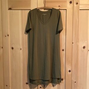 Universal Standard Tesino V-neck Dress in Military Olive